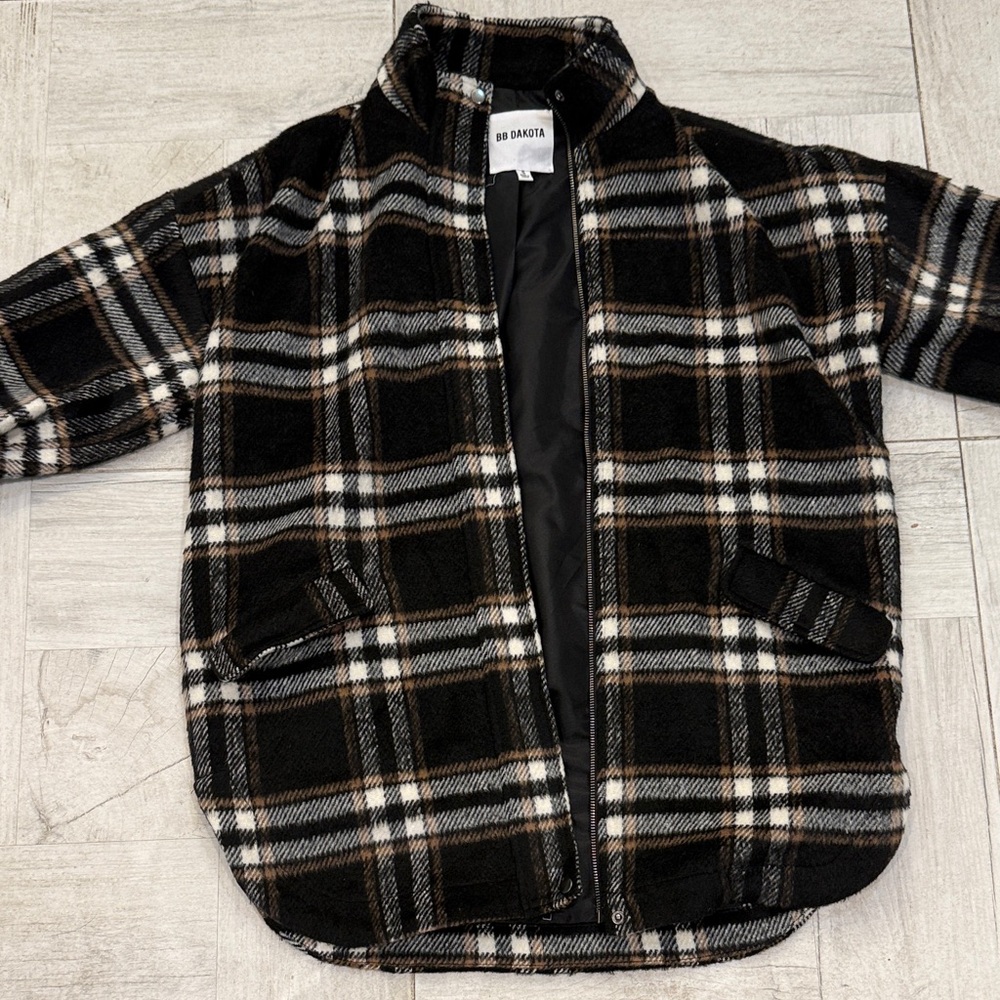BB Dakota woman’s plaid Coat - Black, White, and Brown